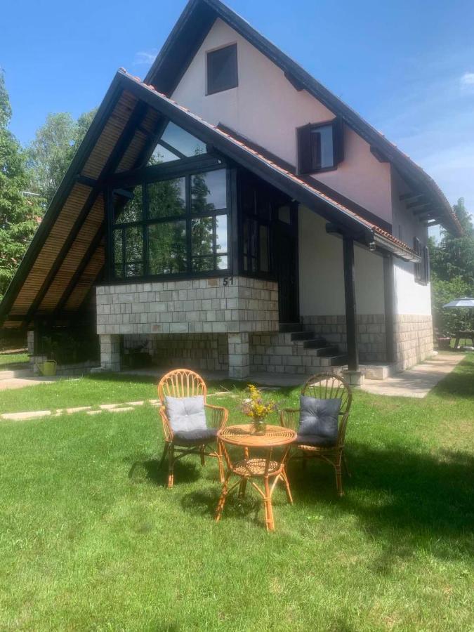 Villa Planinska Kuca Sa Dvoristem à Zlatibor Extérieur photo